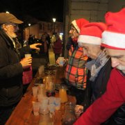 réconfort avec le vin, le jus de pommes ou le chocolat chaud